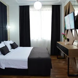 Comfort Hotel Tirana