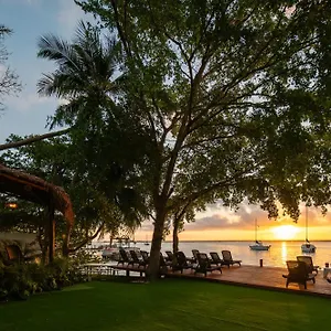 Casa Aakal Lagoon Front Hotel Bacalar